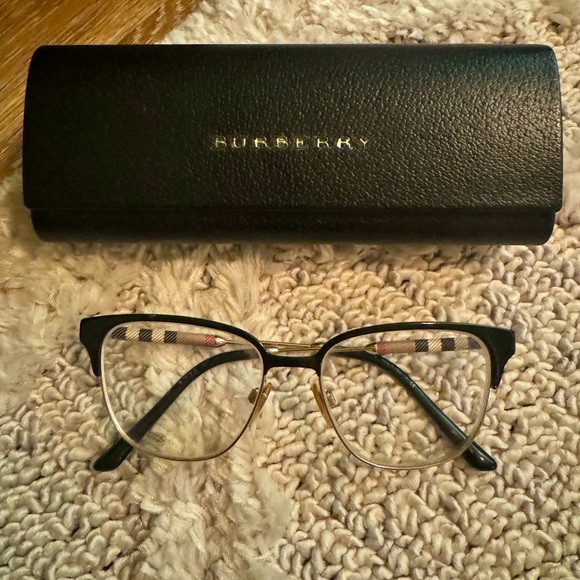 Burberry Authentic Pre- owned Women’s Black / Silver Frame B1313-Q 1237 - Picture 8 of 9